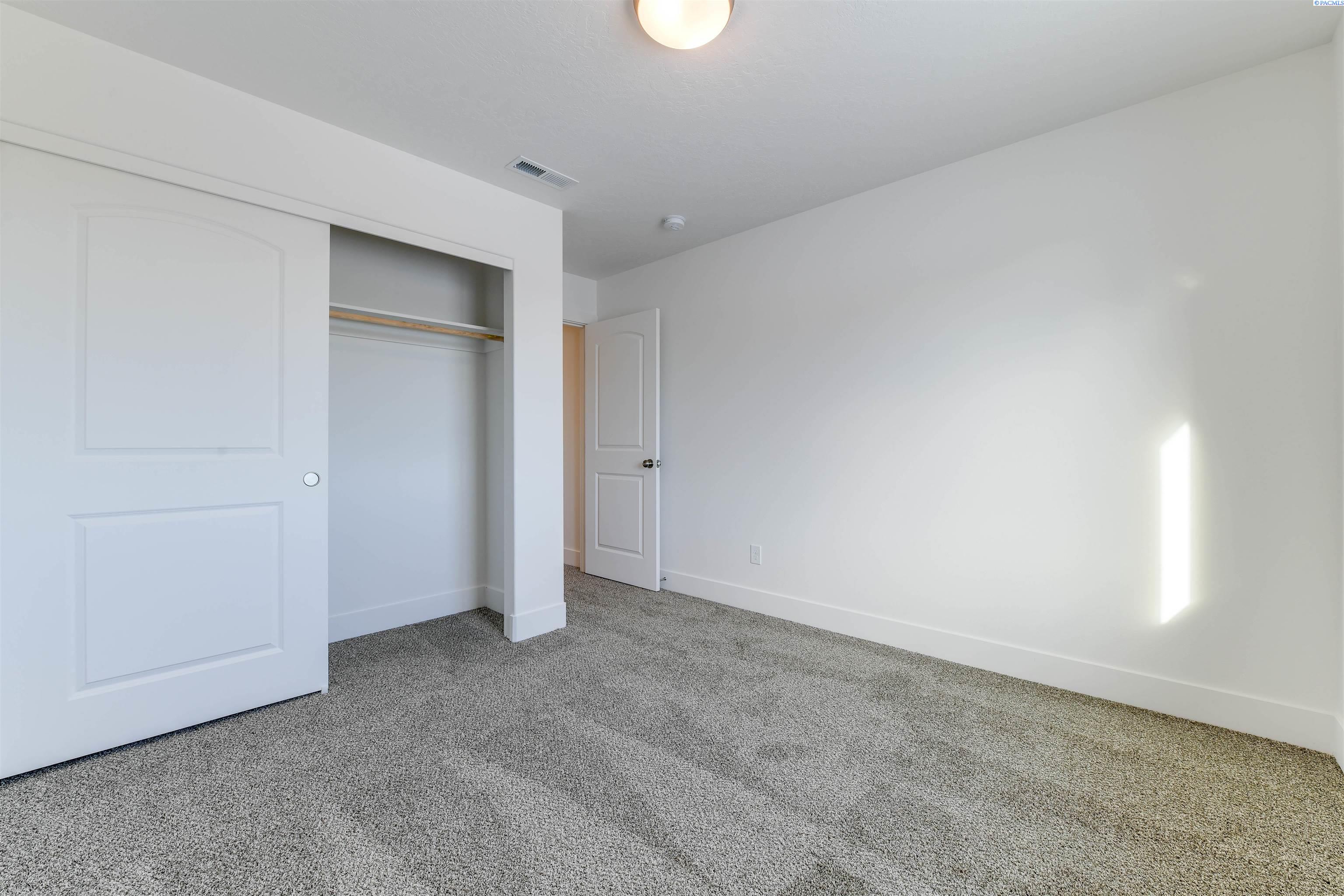 905 North Euclid Road Grandview, WA 98930 - Photo 18 of 25 Gallery Image 18