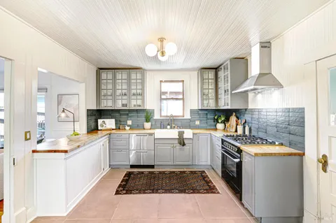 $895,000 | 229-231 Bodega Avenue, Petaluma, CA 94952