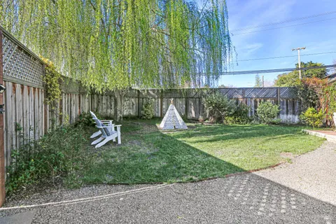 $895,000 | 229-231 Bodega Avenue, Petaluma, CA 94952