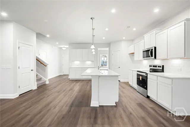 $499,015 | 432 MONTEREY Loop, Richmond Hill, GA 31324