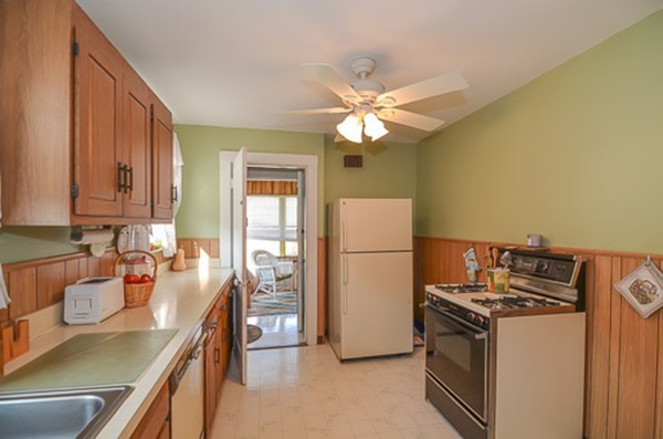 34-36 Oakley Road Watertown, MA 02472 - Photo 10 of 29 Gallery Image 10