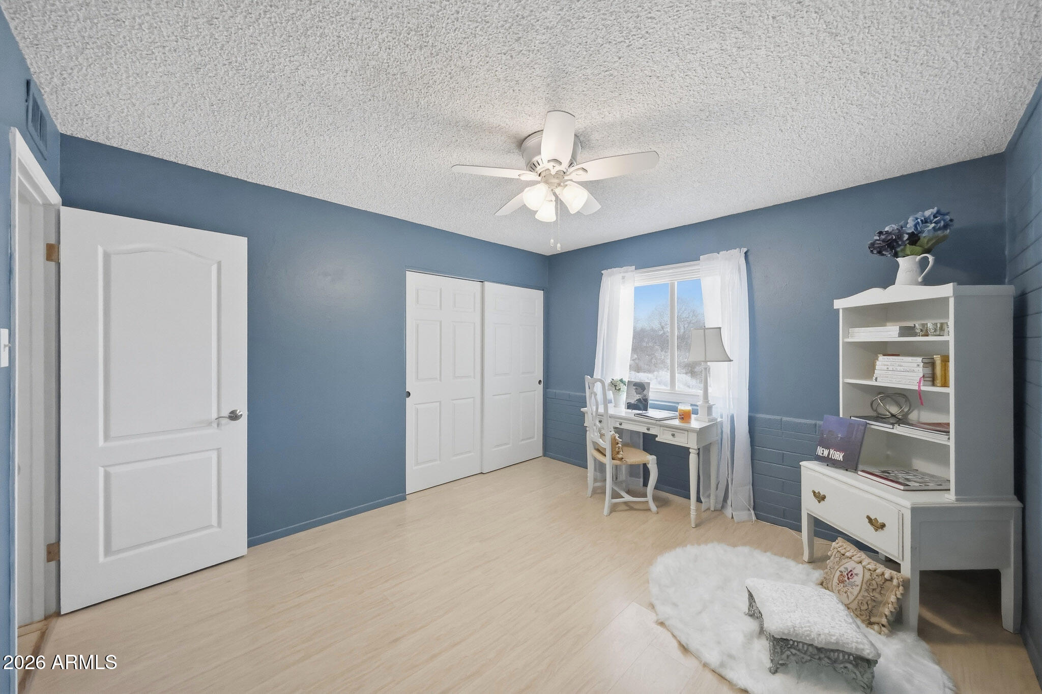 2302 West Berridge Lane Phoenix, AZ 85015 - Photo 42 of 59 Guest Room 2