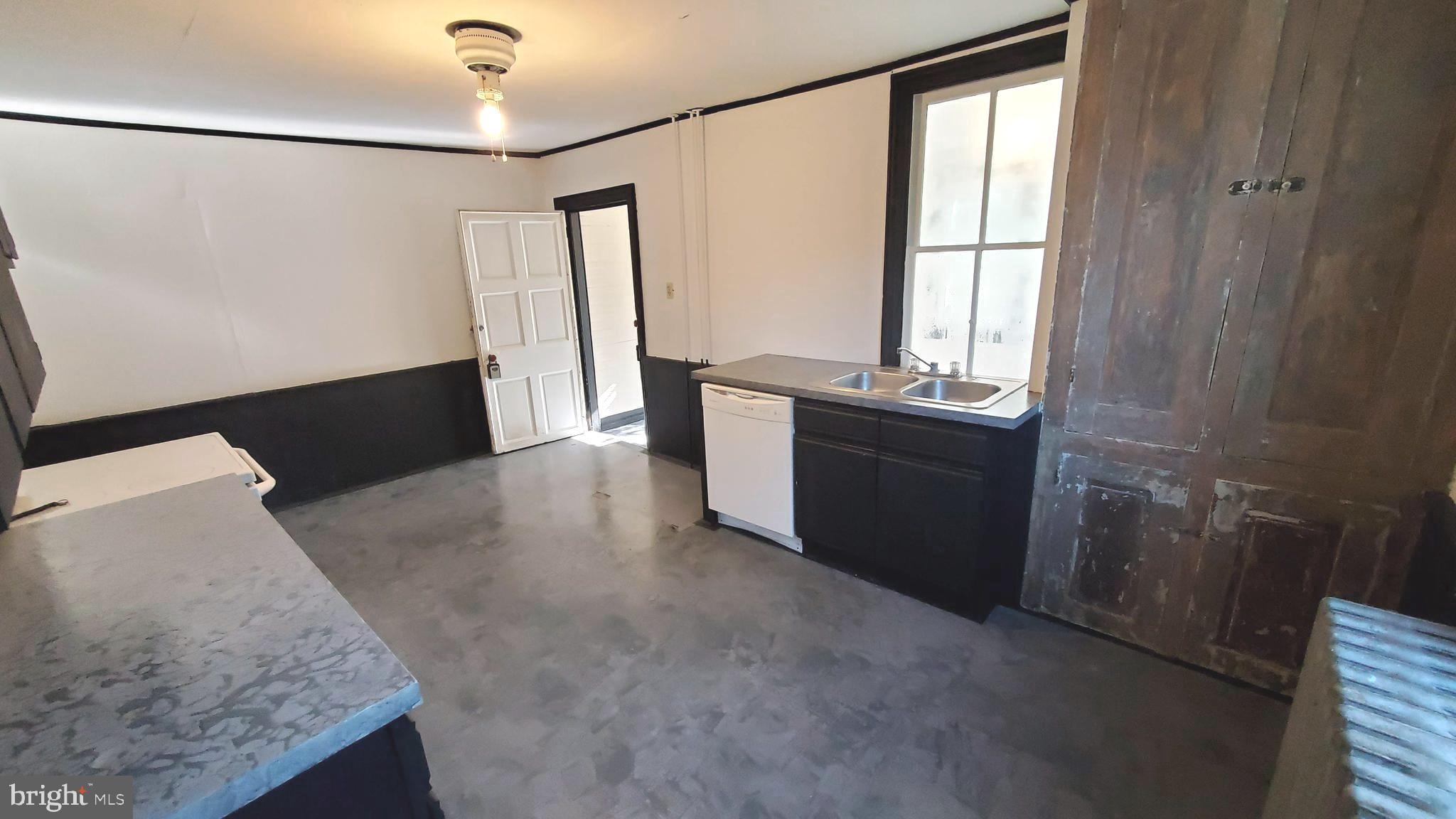 1521 West Trindle Road Carlisle, PA 17015 - Photo 11 of 41 Gallery Image 11
