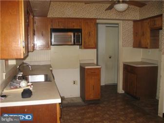 302 Winding Way Clementon, NJ 08021 - Photo 2 of 12 Kitchen
