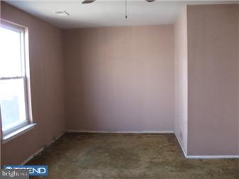302 Winding Way Clementon, NJ 08021 - Photo 5 of 12 Family Room
