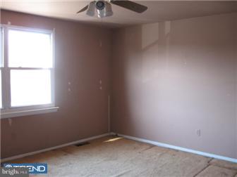 302 Winding Way Clementon, NJ 08021 - Photo 8 of 12 Bedroom 2