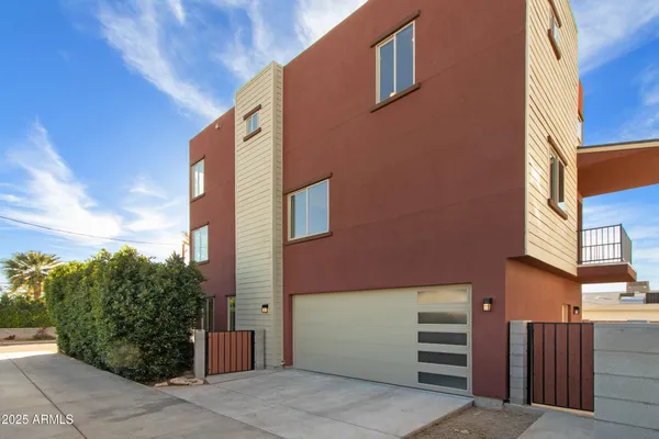 $400,000 | 2014 West Lawrence Road, Phoenix, AZ 85015