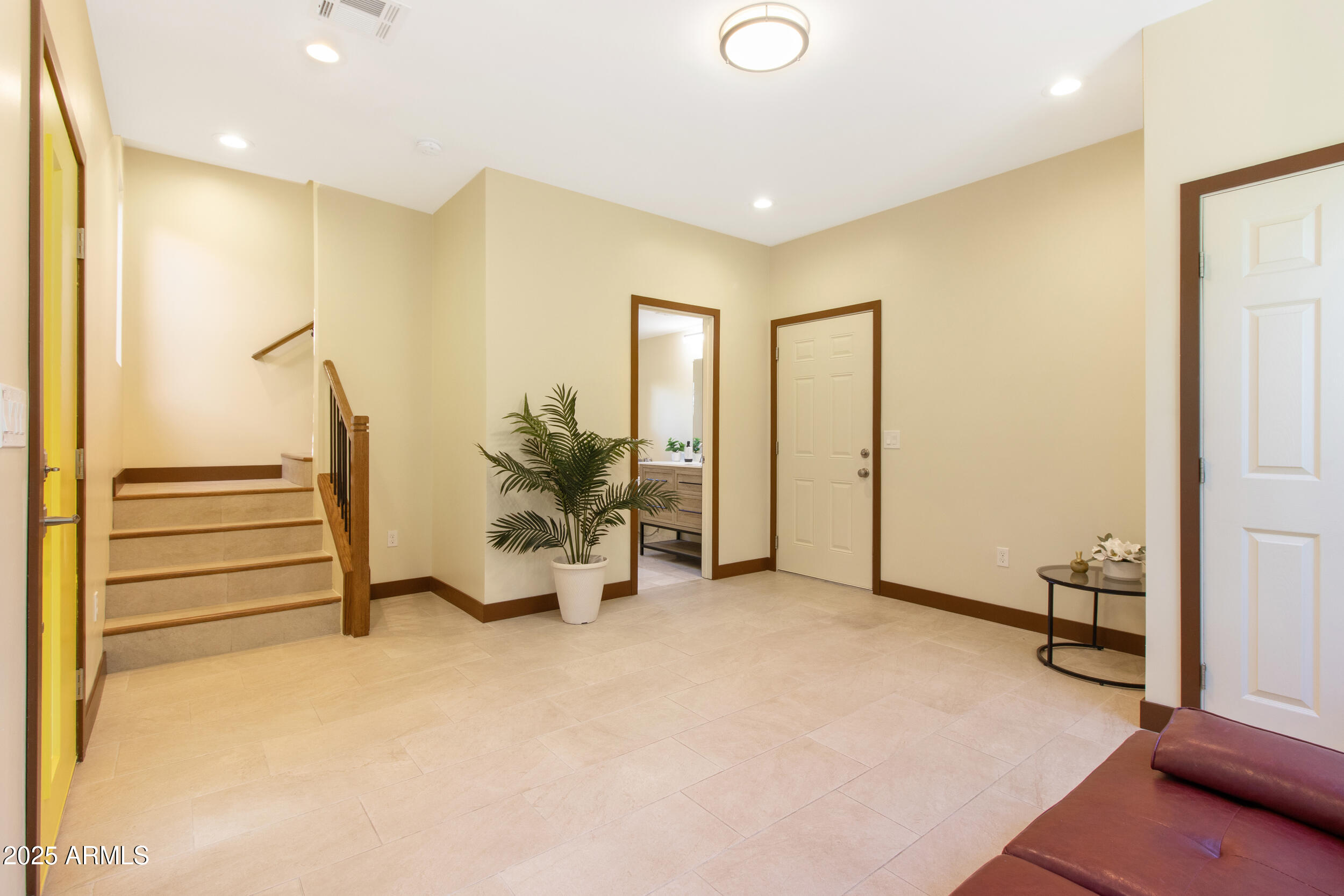 2014 West Lawrence Road Phoenix, AZ 85015 - Photo 6 of 24