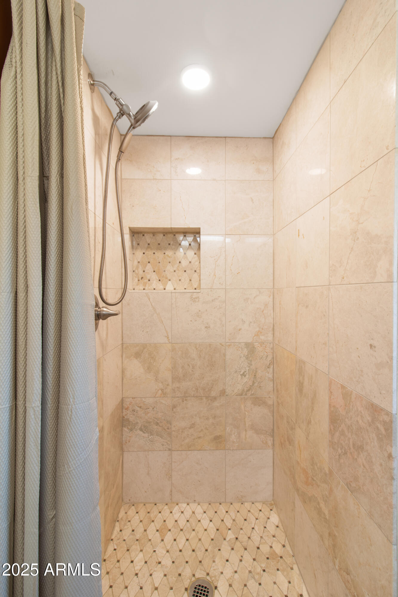 2014 West Lawrence Road Phoenix, AZ 85015 - Photo 8 of 24 a bathroom with a shower
