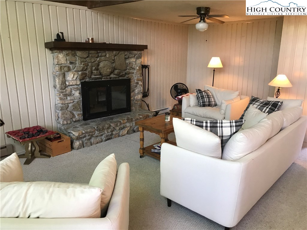 109 North Pinnacle Ridge Road, Unit 18 Beech Mountain, NC 28604 - Photo 7 of 19 Gallery Image 7