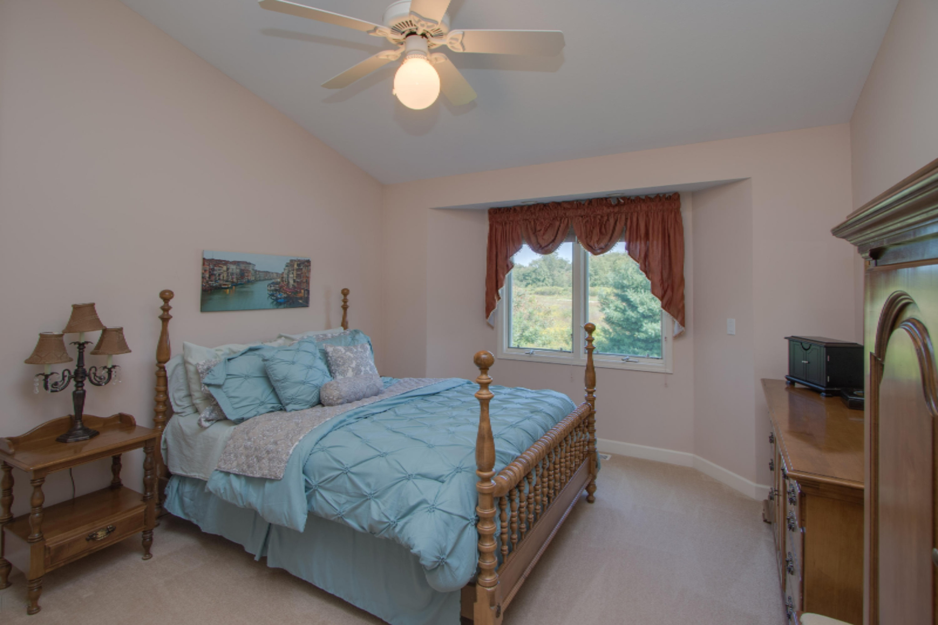 209 Round Hill Road Kalamazoo, MI 49009 - Photo 7 of 18 209_Round_Hill-07