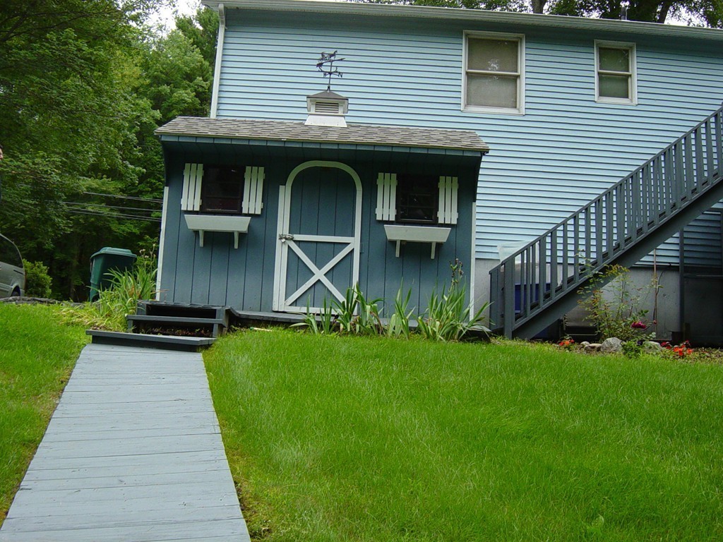 274 Monson Turnpike Road Ware, MA 01082 - Photo 4 of 6