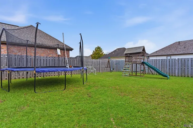 $525,000 | 13467 Kings Ct Avenue, Baton Rouge, LA 70810