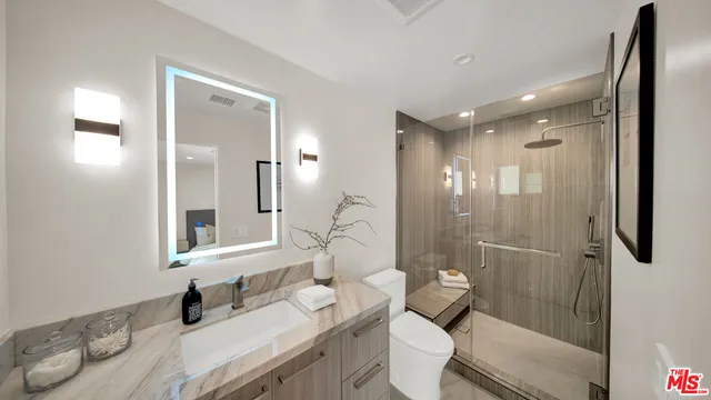 $3,795,000 | 11601 Bellagio Road, Los Angeles, CA 90049