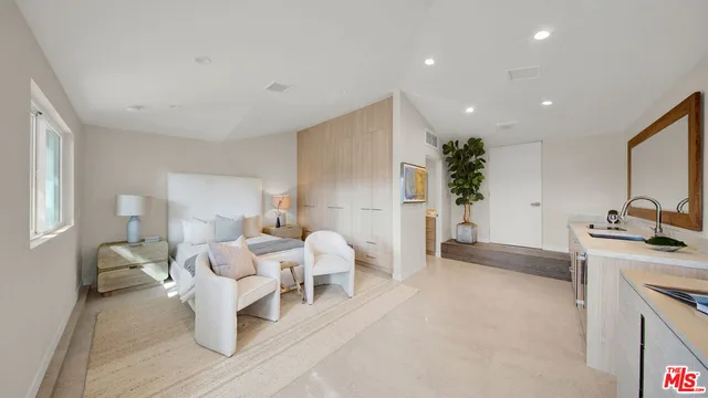 $3,795,000 | 11601 Bellagio Road, Los Angeles, CA 90049