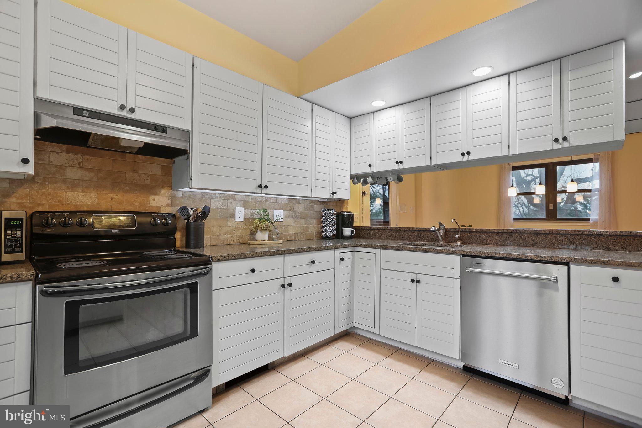 66 Line Road West Windsor, NJ 08550 - Photo 11 of 66 Gallery Image 11