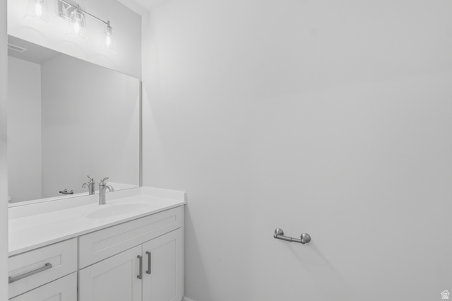 677 East 800 S Street Springville, UT 84663 - Photo 8 of 35 Bathroom with vanity