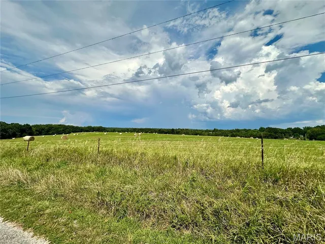 $989,000 | 0 West Spruce Street, Houston, MO 65483