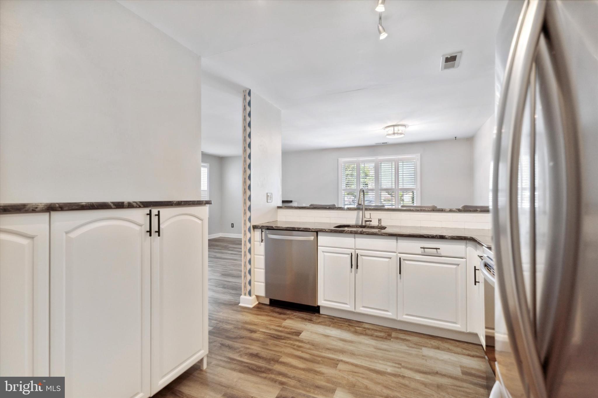 90 Whetstone Road Horsham, PA 19044 - Photo 11 of 40 Kitchen.
