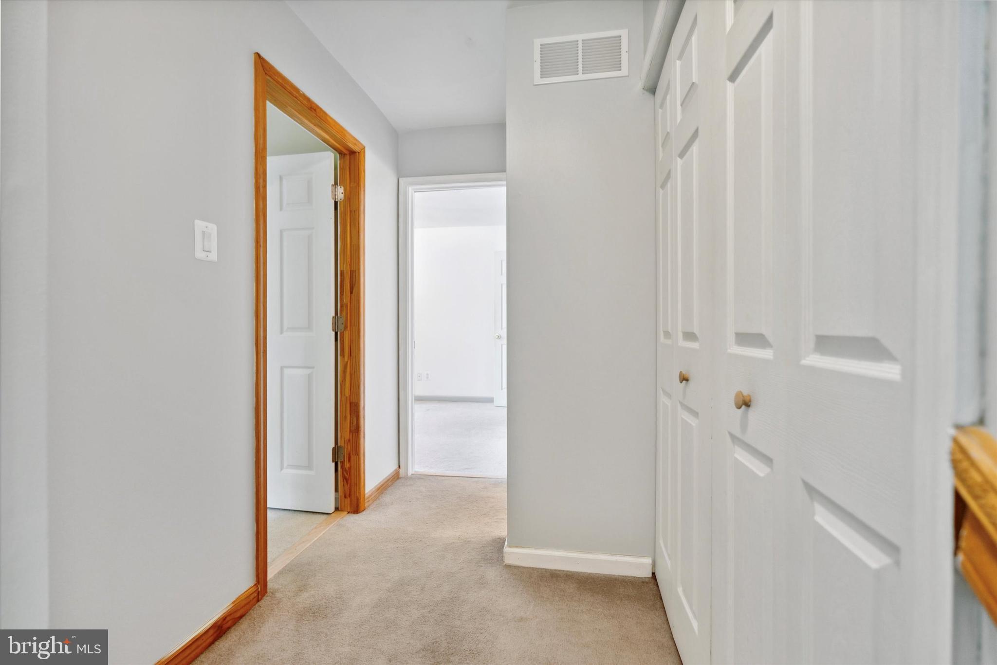 90 Whetstone Road Horsham, PA 19044 - Photo 23 of 40 Upstairs Hallway showing Laundry Closet.