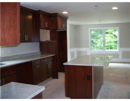 41 Whipple Road Lincoln, RI 02865 - Photo 8 of 17 Kitchen.