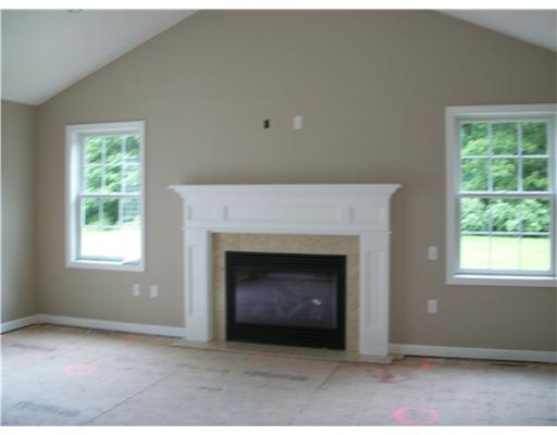 41 Whipple Road Lincoln, RI 02865 - Photo 9 of 17 Den/Family/Great Room.