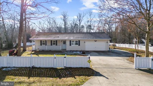 $324,500 | 25361 Calvert Drive, Greensboro, MD 21639