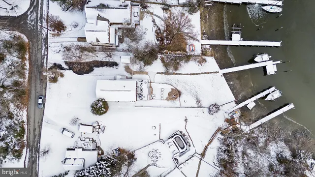 $324,500 | 25361 Calvert Drive, Greensboro, MD 21639