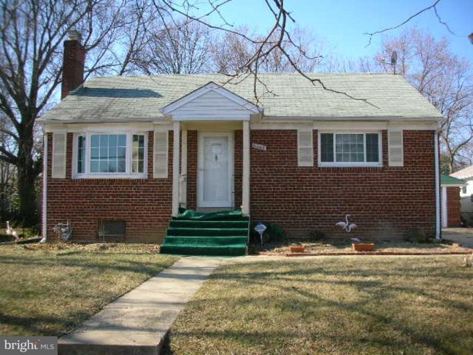 6008 Amherst Avenue Springfield, VA 22150 - Photo 1 of 4 Exterior (Main)