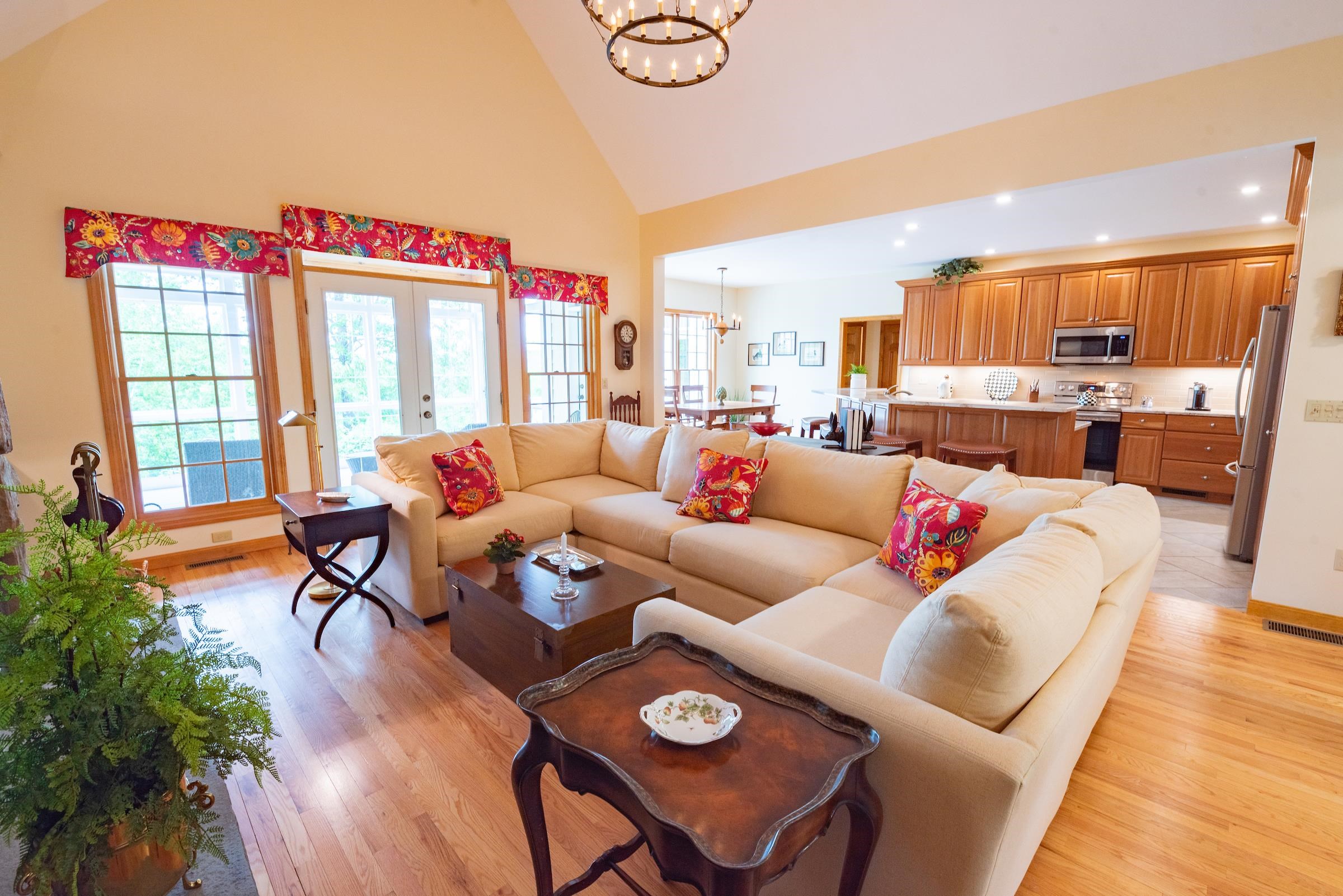 33 Highpoint Road Conway, NH 03818 - Photo 4 of 38