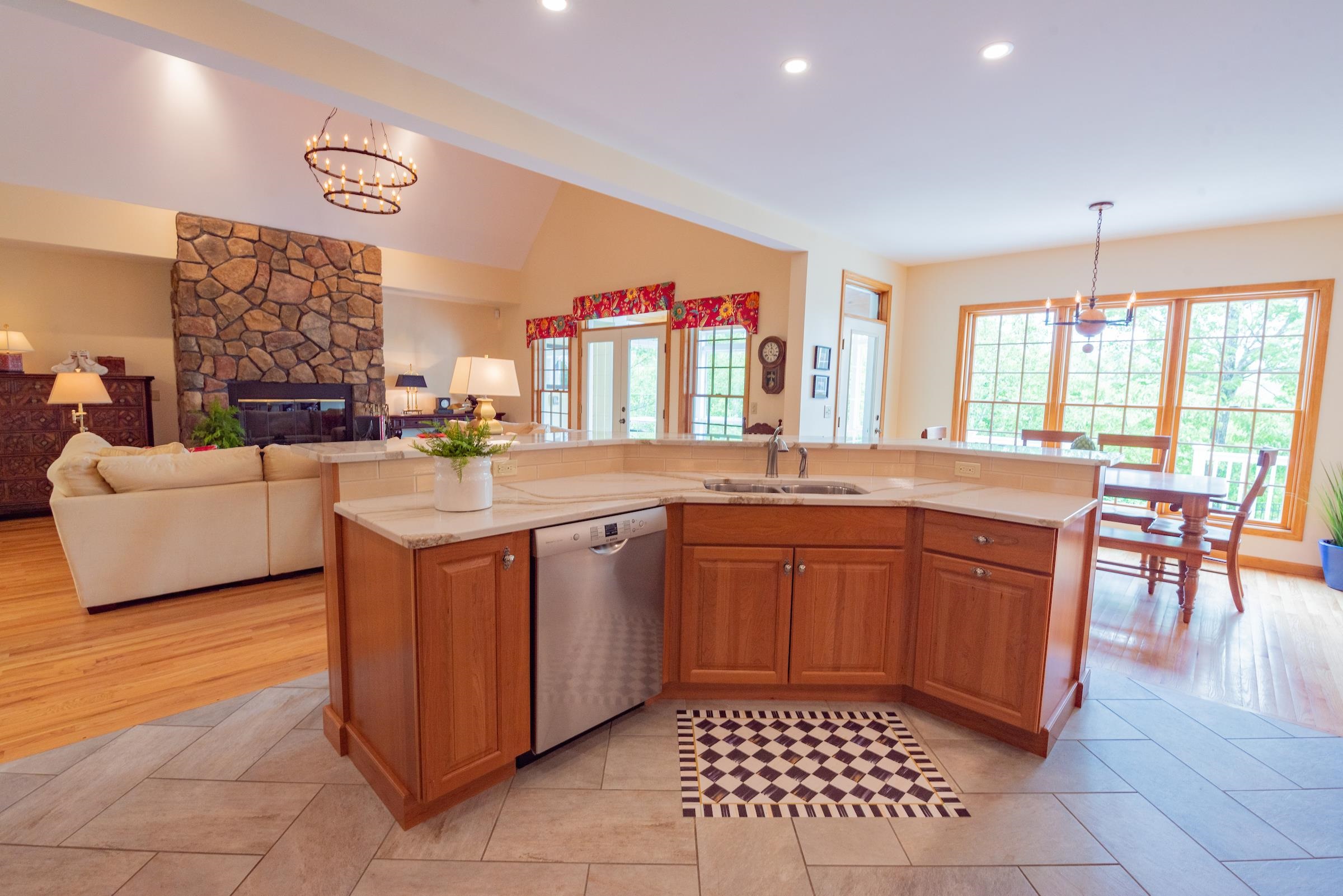 33 Highpoint Road Conway, NH 03818 - Photo 8 of 38