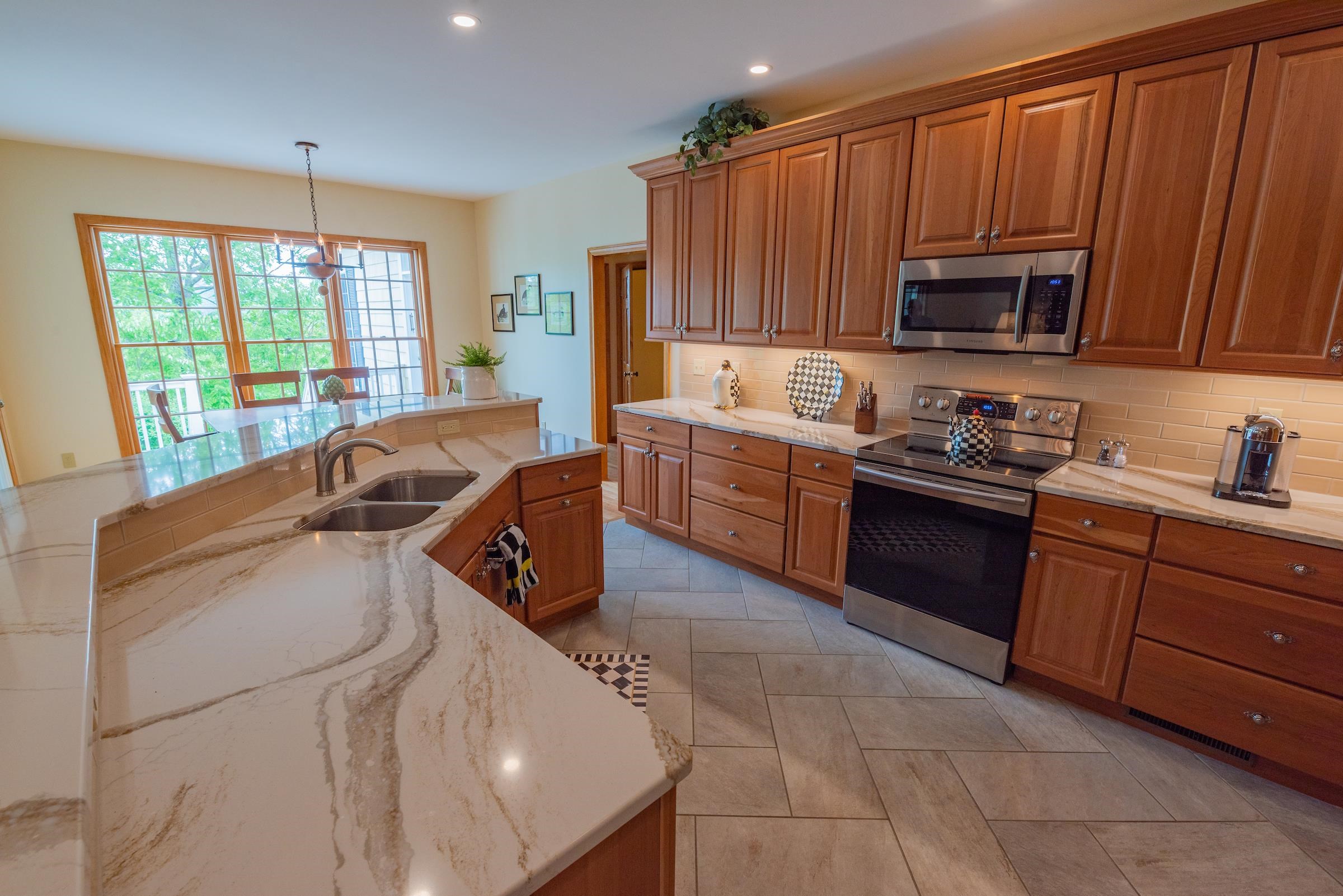 33 Highpoint Road Conway, NH 03818 - Photo 9 of 38