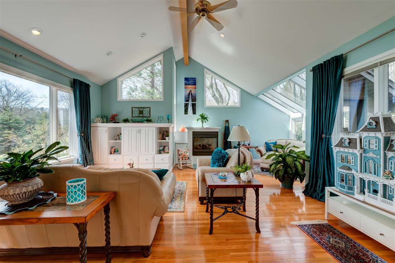 7753 East Shore Road Traverse City, MI 49686 - Photo 13 of 82 1844922-12.JPG
