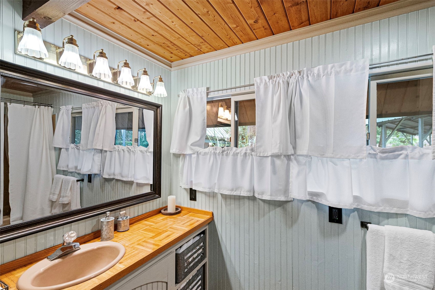 4203 Mayvolt Road Southeast Port Orchard, WA 98366 - Photo 12 of 28 Gallery Image 12