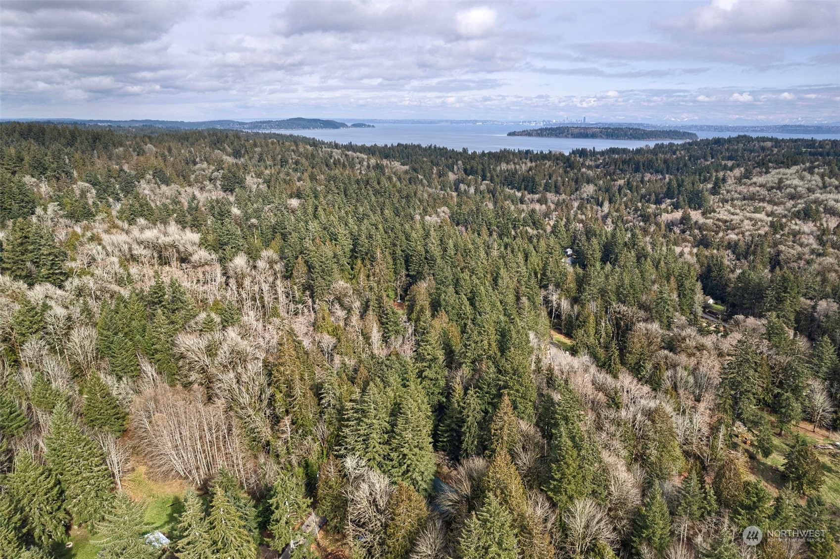 4203 Mayvolt Road Southeast Port Orchard, WA 98366 - Photo 24 of 28 Gallery Image 24