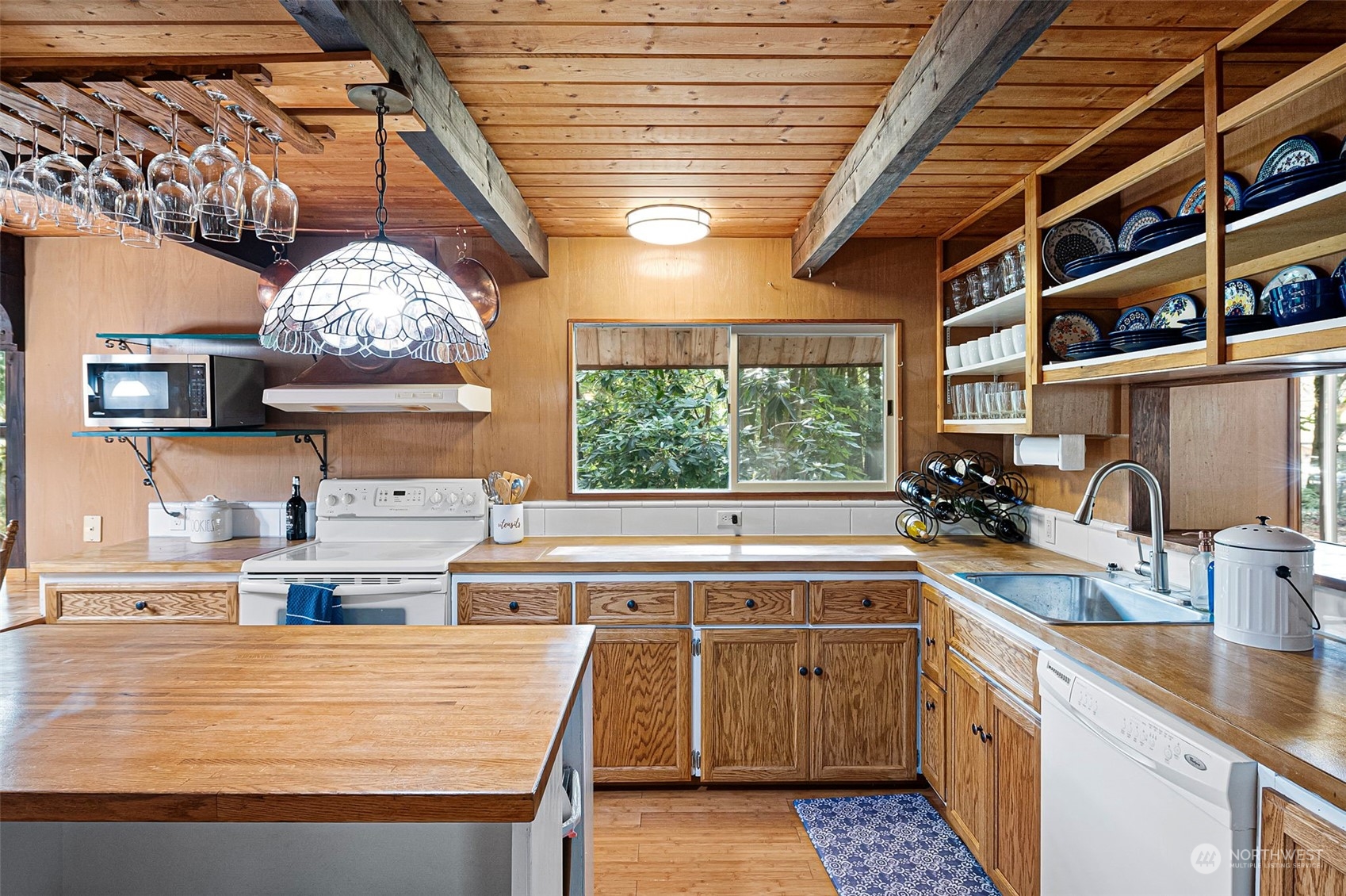4203 Mayvolt Road Southeast Port Orchard, WA 98366 - Photo 5 of 28 Gallery Image 5