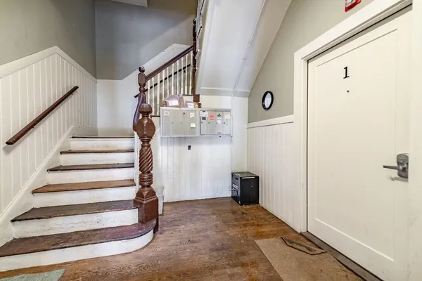 a view of entryway and hall