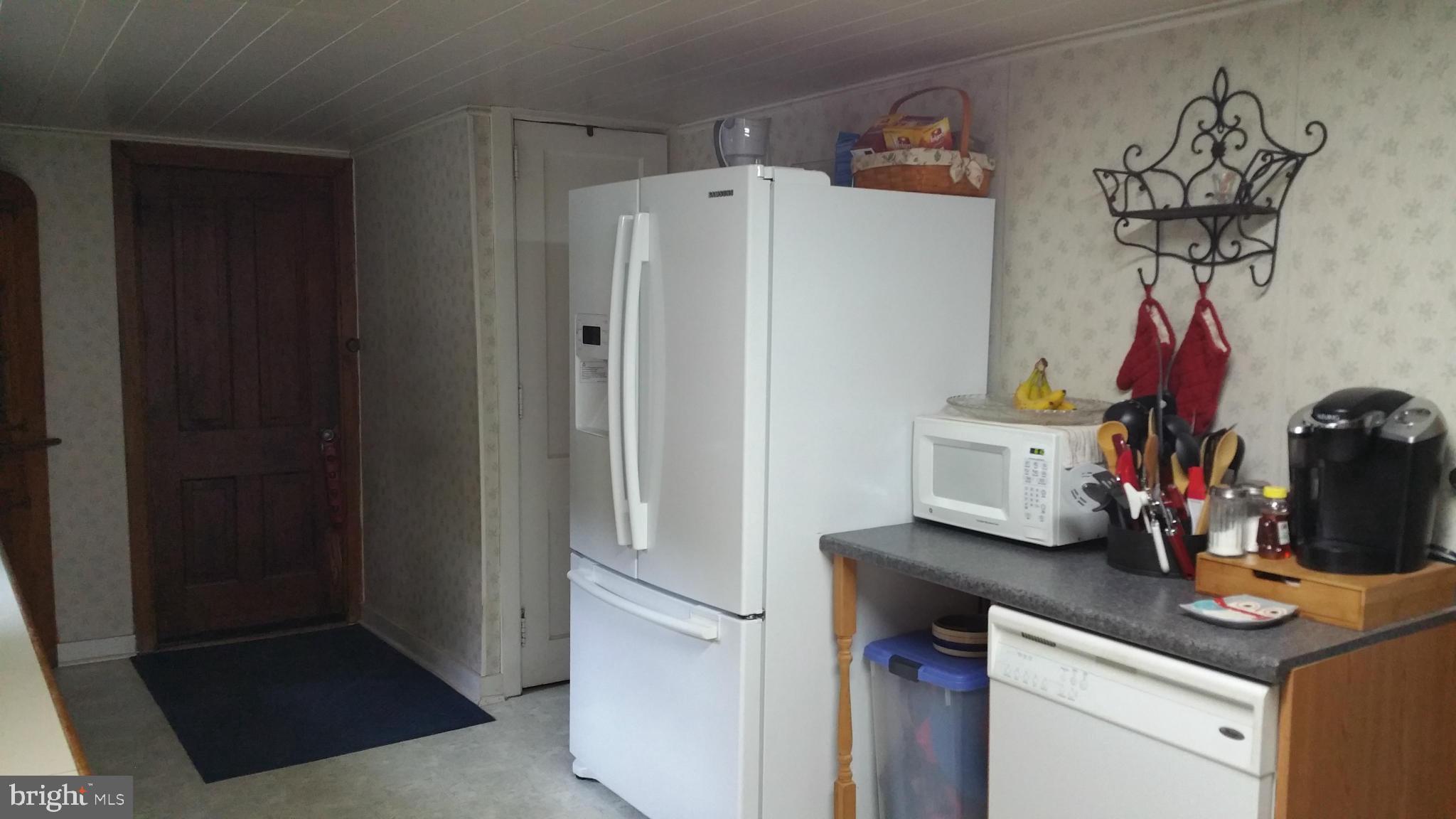 793 Old Waynesboro Road Fairfield, PA 17320 - Photo 4 of 28 Kitchen