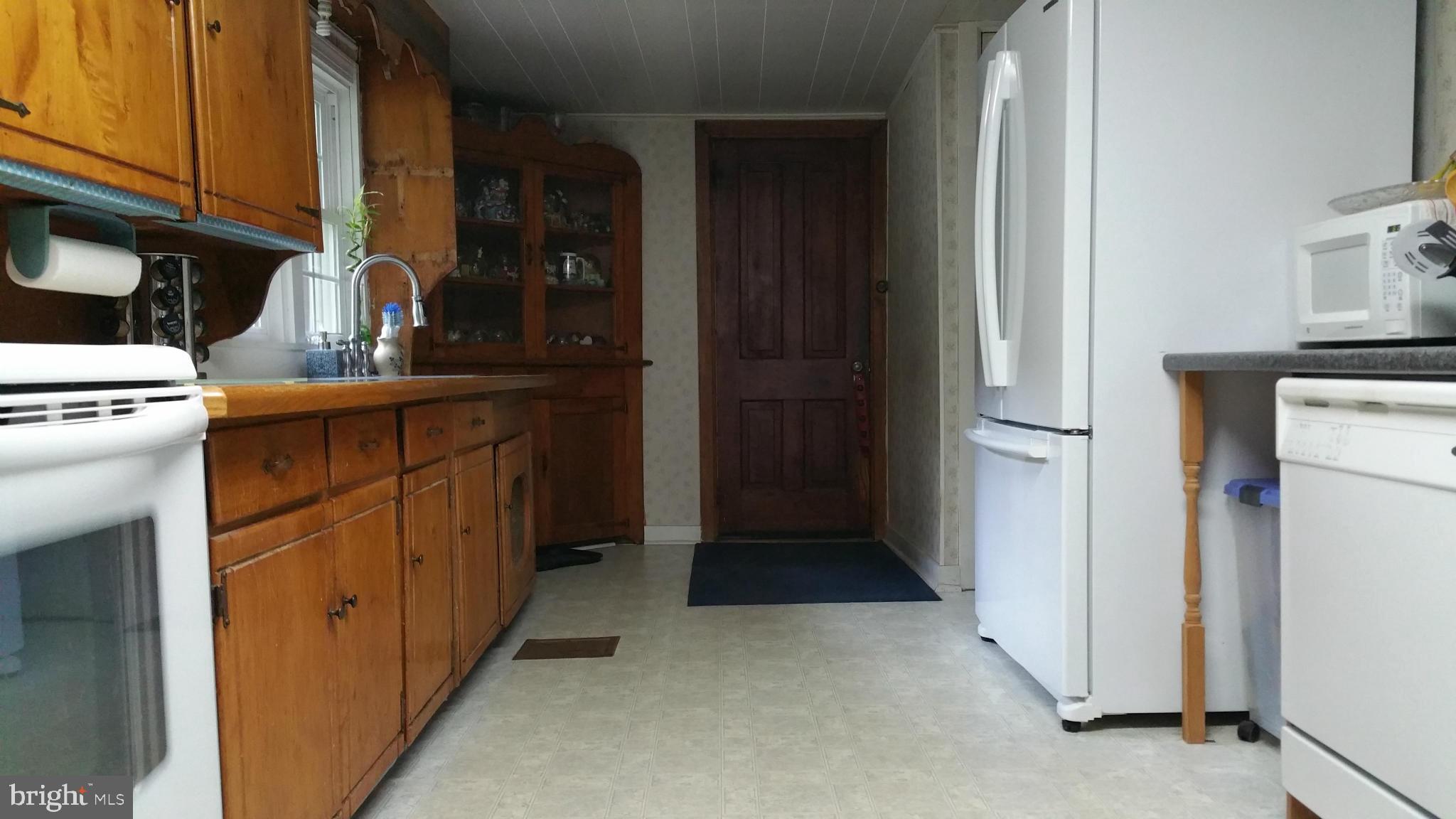 793 Old Waynesboro Road Fairfield, PA 17320 - Photo 5 of 28 Kitchen