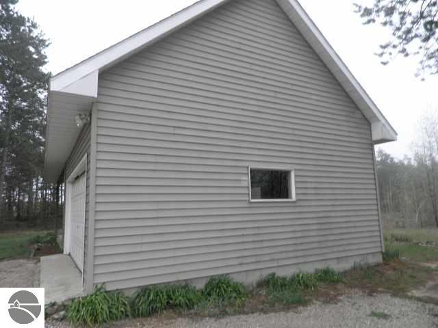 3468 Bowerman Road Kingsley, MI 49649 - Photo 5 of 13 1736745-4.JPG