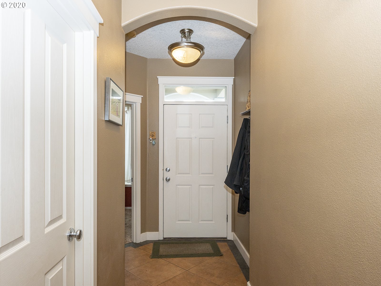 20554 Southwest Rosemount Street Beaverton, OR 97078 - Photo 17 of 32 Gallery Image 17