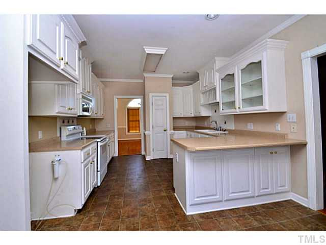 689 Davis Mill Road Selma, NC 27576 - Photo 6 of 19 Large kitchen area!