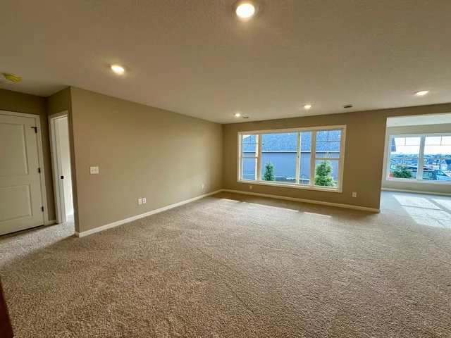 $699,990 | 20045 Glarus Lane, Lakeville, MN 55044