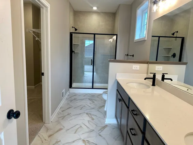 $699,990 | 20045 Glarus Lane, Lakeville, MN 55044