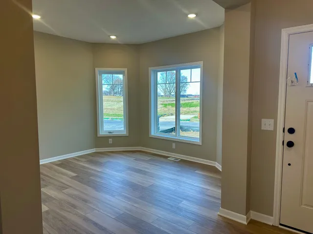 $699,990 | 20045 Glarus Lane, Lakeville, MN 55044