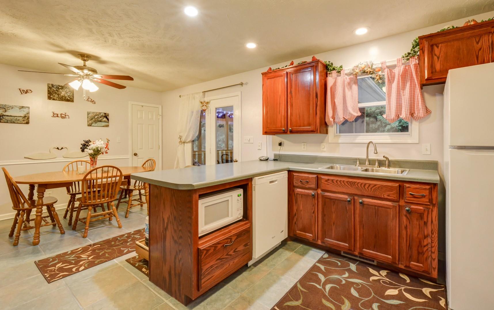 2940 Nicole Road Clarksville, TN 37040 - Photo 8 of 28 Gallery Image 8