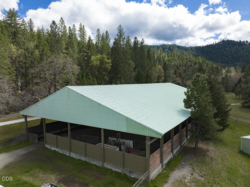 910 Reeves Creek Road Selma, OR 97538 - Photo 37 of 73