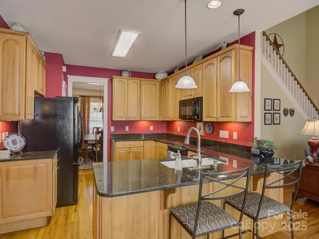 $829,999 | 7820 Crestfield Lane, Tega Cay, SC 29708