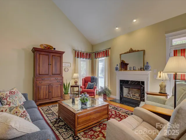 $829,999 | 7820 Crestfield Lane, Tega Cay, SC 29708