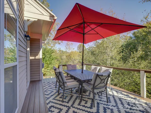 $829,999 | 7820 Crestfield Lane, Tega Cay, SC 29708